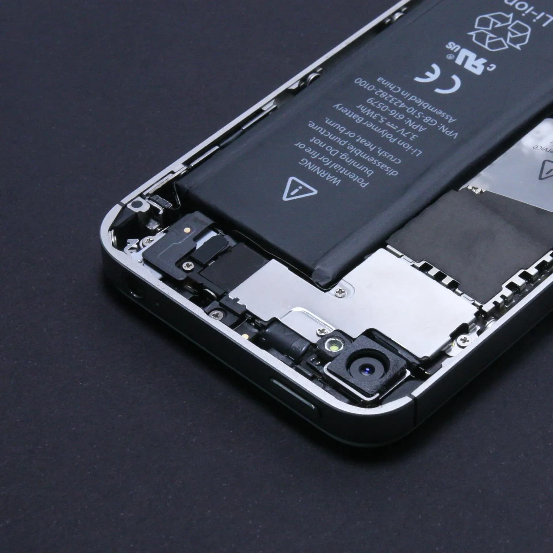 🇪🇺 EU’s Removable Battery Law for Smartphones, Will India get benefit too ?